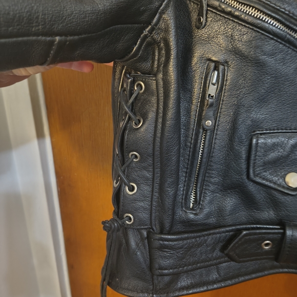 🛵 Vtg. 'The Perfect' Black Leather Biker Motorcycle Jacket - Picture 7 of 10